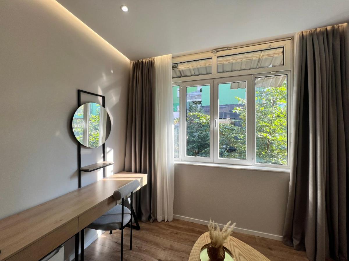 Enzo Rooms & Apartment Blloku 地拉那 外观 照片