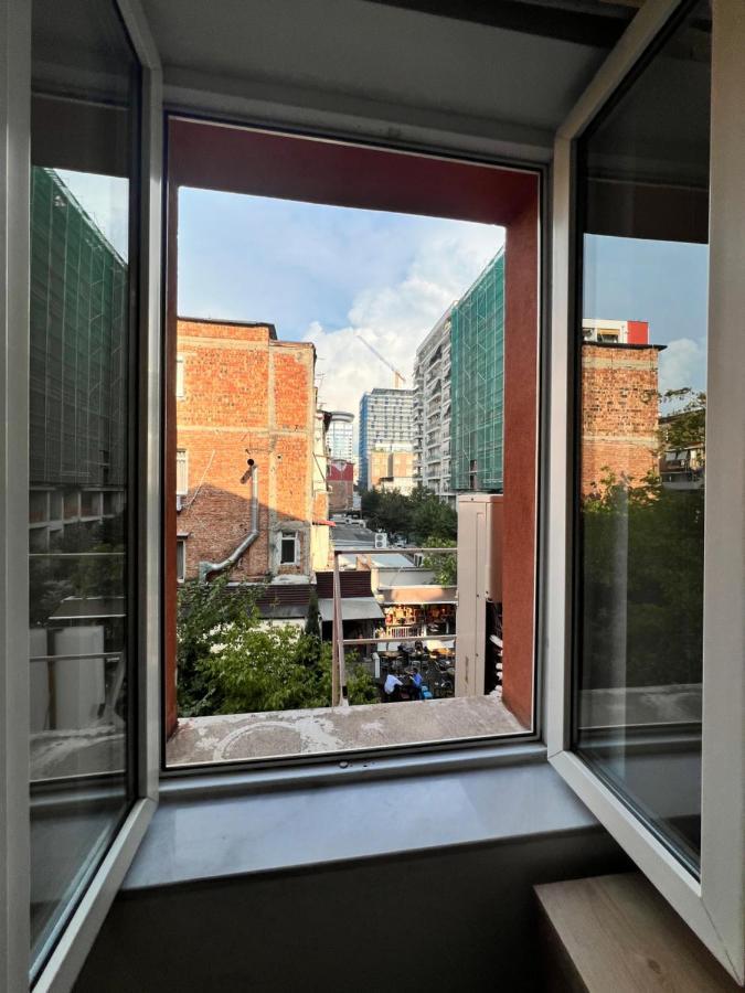 Enzo Rooms & Apartment Blloku 地拉那 外观 照片