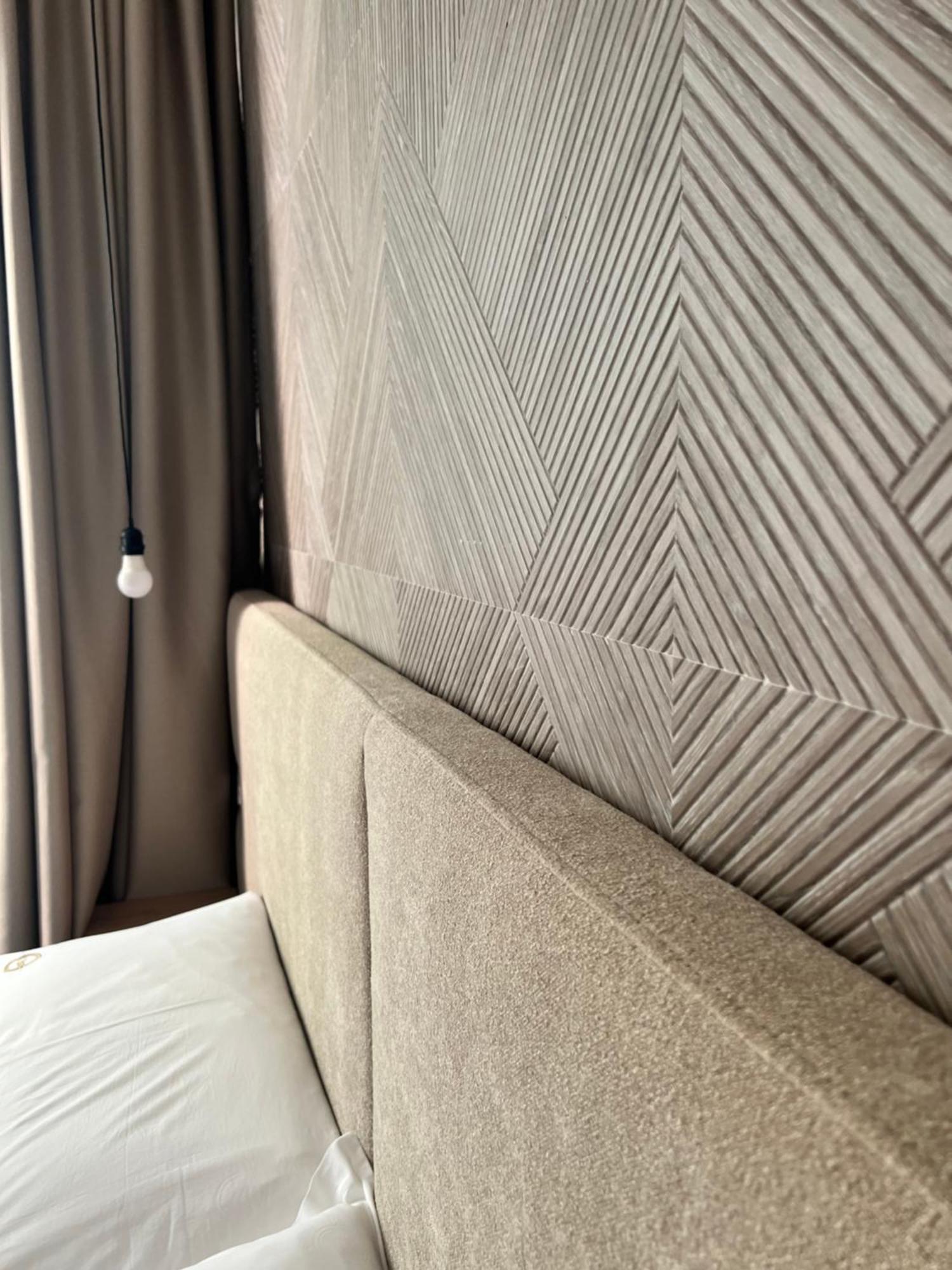 Enzo Rooms & Apartment Blloku 地拉那 外观 照片
